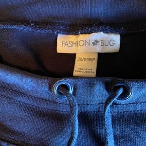 Fashion Bug drawstring lounge pants size 22/24.